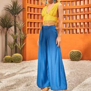 Contemporary blue wide legged belted pants SS 22